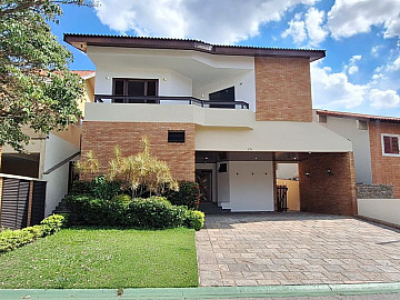 Alphaville Residencial 4 - 500 m2, 4 su�tes, bem conservada!