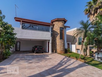 Casa - Aluguel - Alphaville 3 - Santana de Parnaíba - SP