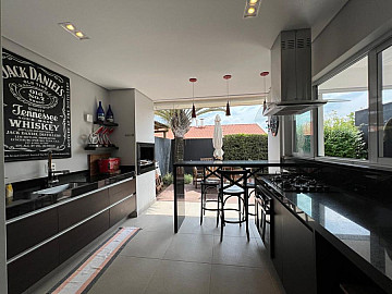 Alphaville Tambor� 4 - Reformada, 3 dorms c/ espa�o gourmet