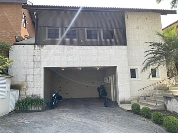 Alphaville Residencial 5 - Conservada, 3 quartos, piscina